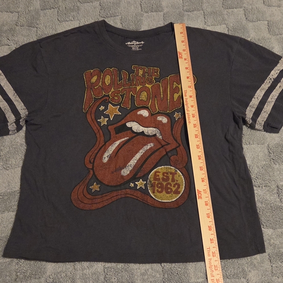 The Rolling Stones Band Tee Rock Y2K Style W Size S 4-6 Distressed gray Tee - Picture 4 of 5